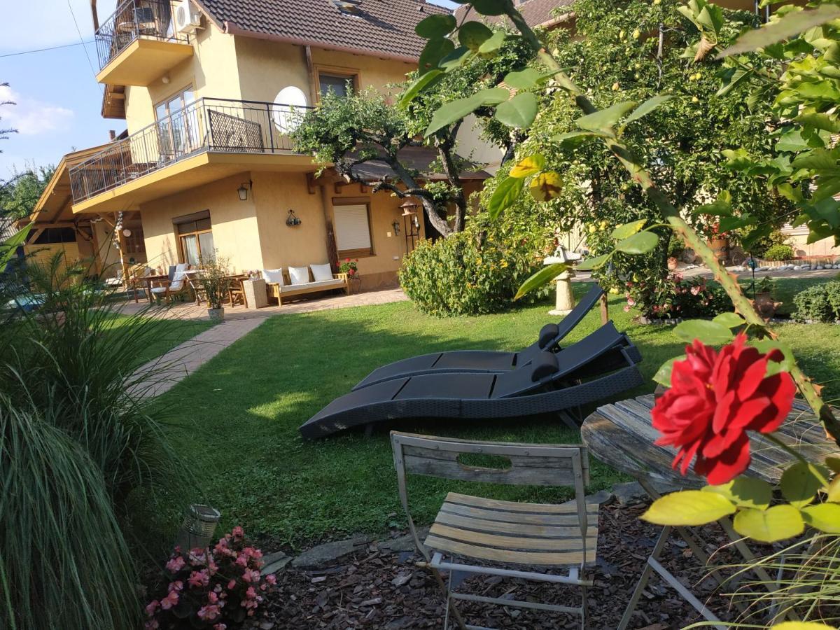 Apartmán Rozsa 2 *