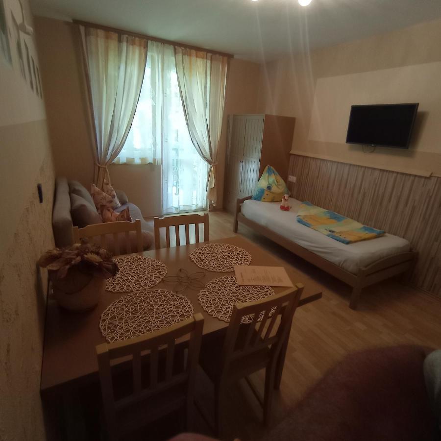 Rozsa 2 * Альшоэрш